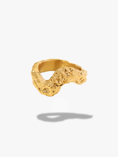 Anne Ring