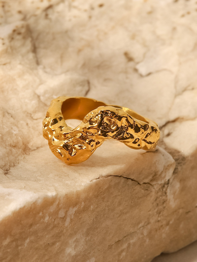 Anne Ring