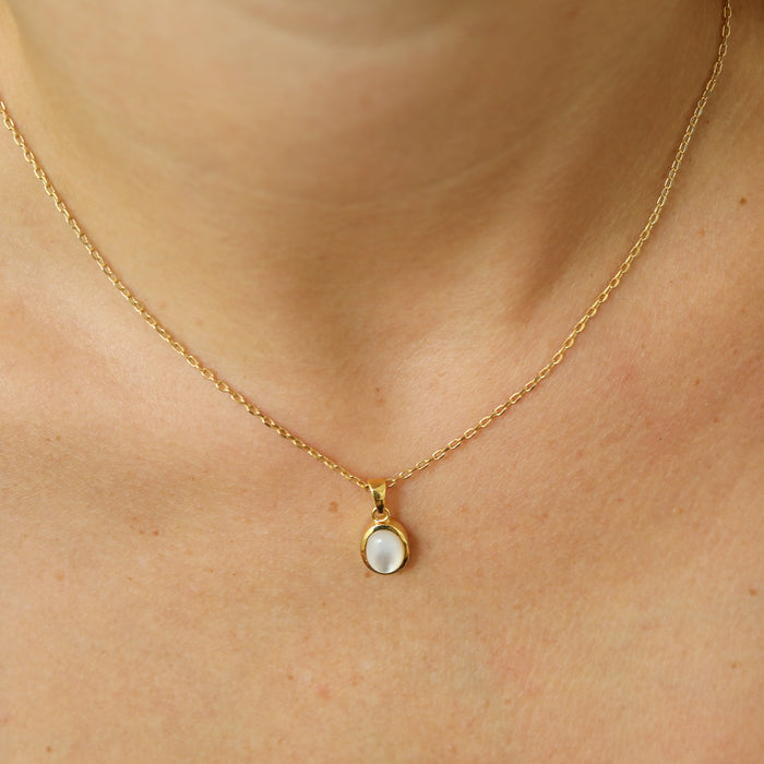 Teardrop Pendant Necklace